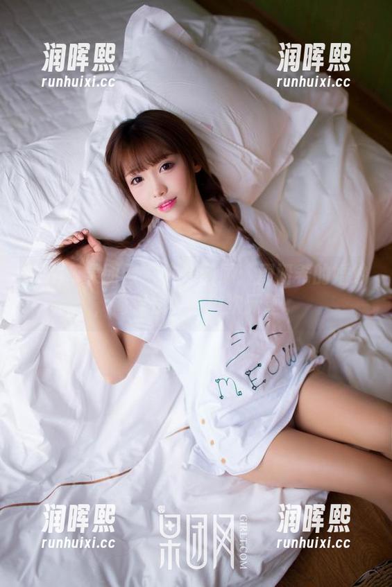GIRLT果团网-周妍希 GIRLT果团网 - 在线回顾:周妍希的婚纱,简直快要打破次元壁。