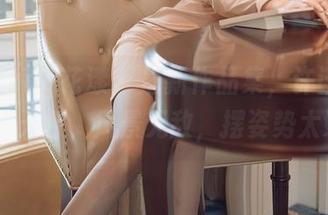 HuaYang花漾 – 最新作品集，许诺Sabrina的天台，风景无敌，摆姿势太好玩。