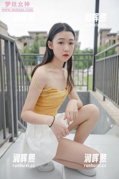 MSLASS梦丝女神-玥玥 MSLASS梦丝女神 - 来看玥玥的白丝洛丽塔套图,顺便找个理由给自己变装打扮。