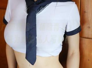 MyGirl美媛馆 – 杨晓青儿：办公室如何成为她的私人写真画廊。