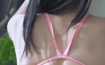 Myung Ah的黑白在线作品，细节多到会让你发呆。