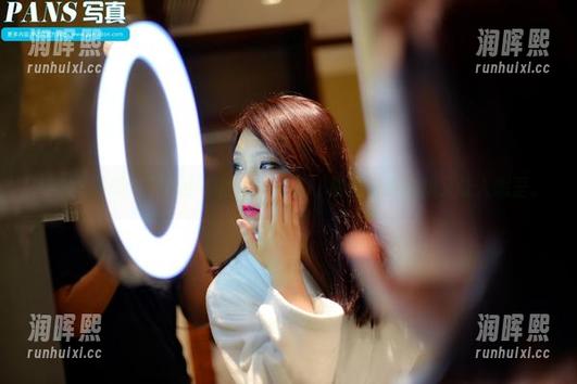 PANS摄影-小彤 PANS摄影 - 下载小彤的校服写真,明明很纯情却又让人想歪。