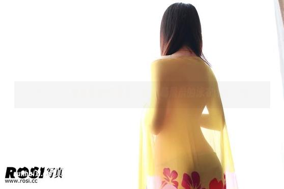 ROSI-杨晨晨 ROSI - 免费图包在哪里?快,杨晨晨的泳衣值得一瞧