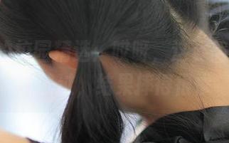 ROSI的校园精选：哎呀，这姿势我以前也试过，结果摔得很惨