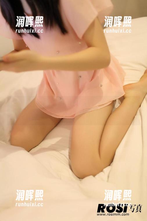 ROSI 网盘里那件ROSI的水手服,伤到我小心脏了,真心!