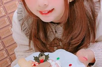 看着Tomiko(とみこ)这位女王的私拍，资源似乎不仅仅是素材，更多像是一出戏。