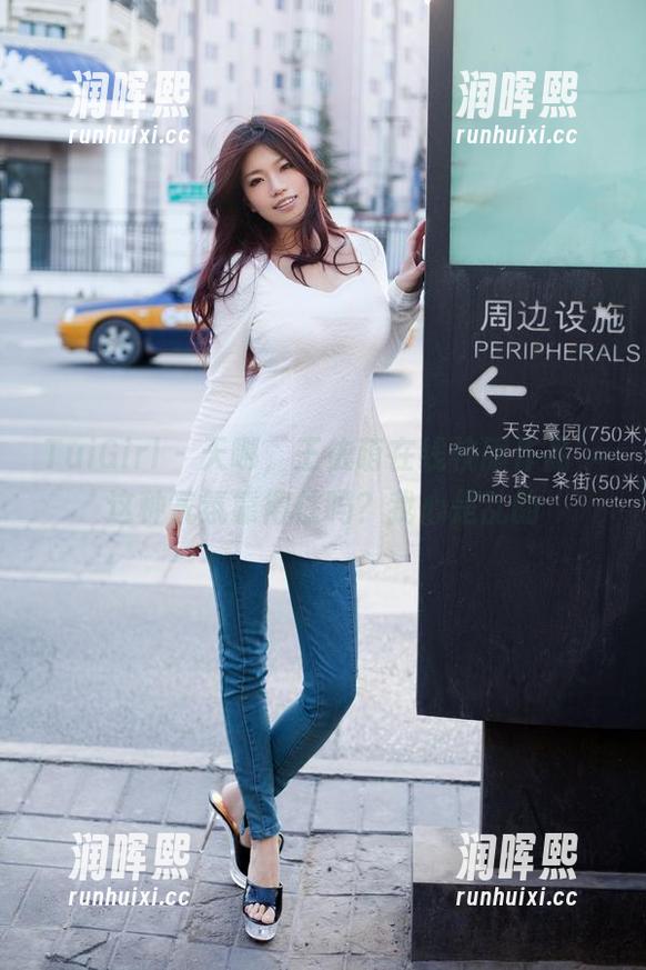 TuiGirl-王依萌 TuiGirl - 天哪,王依萌在线校服作品,这种气氛靠得住吗?我心是乱的