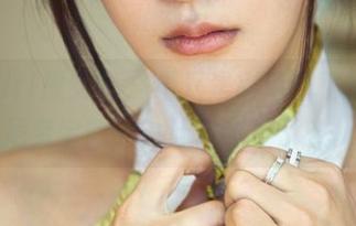 TuiGirl推女郎 – 不只是简单的秘书，哈尼宝宝的照片让人想多了去。