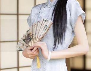 Xiuren秀人网 – 随性又大胆，周慕汐吊带图集里的无圣光自我