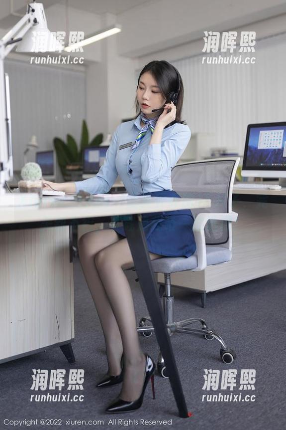 Xiuren秀人网-奶芙乔乔 Xiuren秀人网 - 奶芙乔乔的JK片子,完美到不行,下载是我唯一的选择!