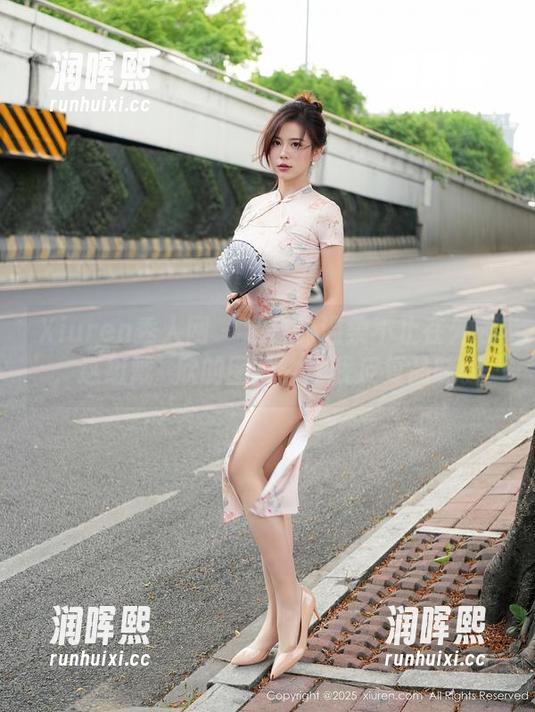 Xiuren秀人网-戴渃欣 Xiuren秀人网 - 定制的温柔不止在外表,这组戴渃欣的图片,让我反复品味。