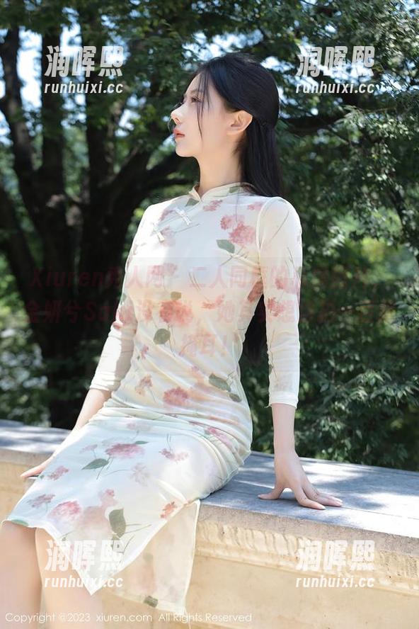 Xiuren秀人网-金妍兮Saki Xiuren秀人网 - 二人同框的私房图片,金妍兮Saki没有说,她其实想自拍一百张掩耳!