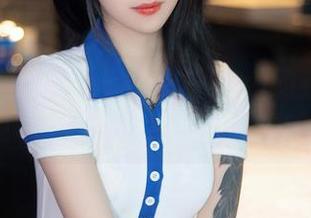 Xiuren秀人网 – 鱼子酱fish的红裙写真集上线！色彩绚丽到不敢直视的程度。