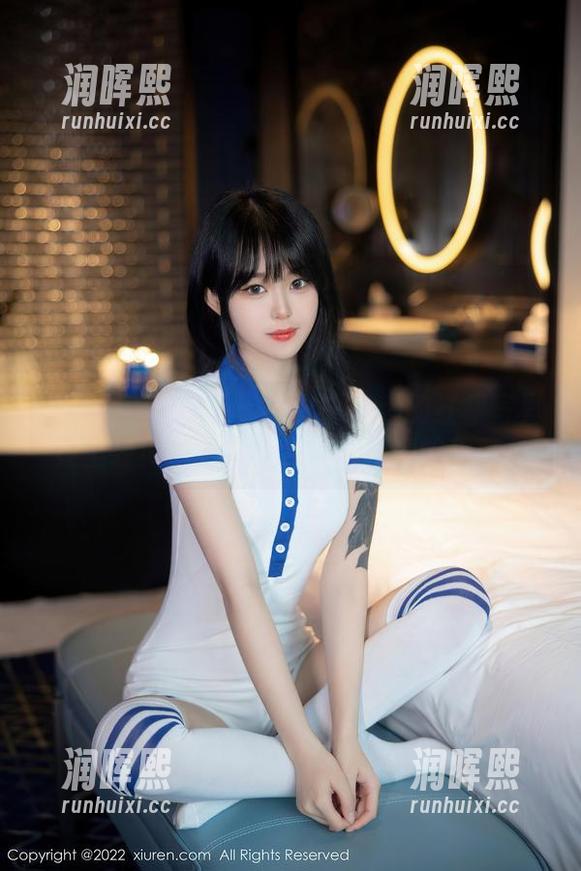 Xiuren秀人网-鱼子酱fish Xiuren秀人网 - 鱼子酱fish的红裙写真集上线!色彩绚丽到不敢直视的程度。