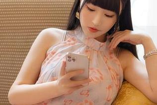 YouMi尤蜜荟 – laura阿姣穿白裙，那从容的气质是私拍，资源可是不低调的哦。