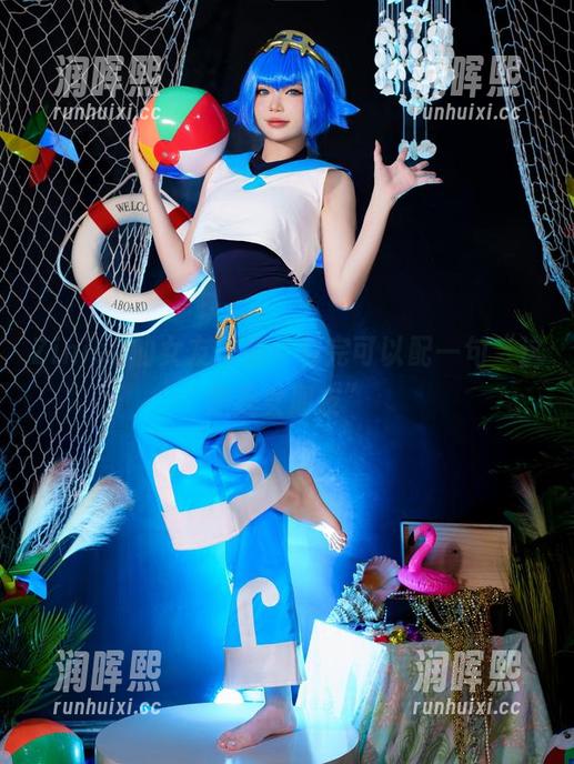 ZinieQ ZinieQ的女友作品:看完可以配一句“这是我女朋友”