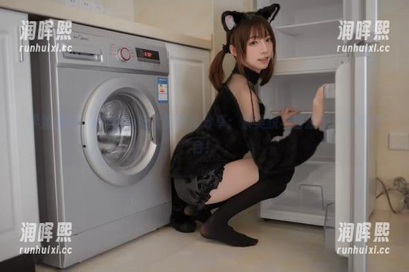 kitaro绮太郎 学姐出没,kitaro绮太郎图库分享:集美貌与智慧于一身的集合!
