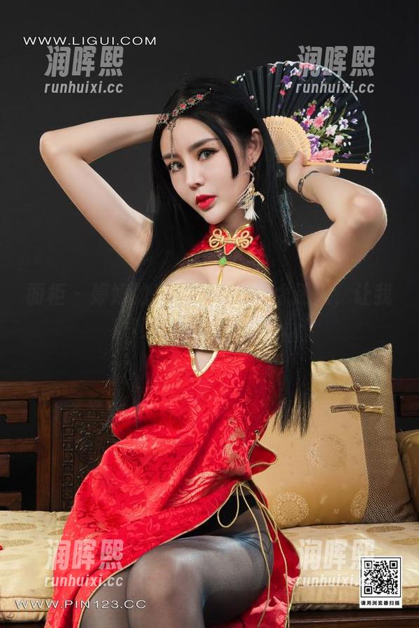丽柜 - 婷婷的美足合集实在太迷人，让我又想多看一眼！