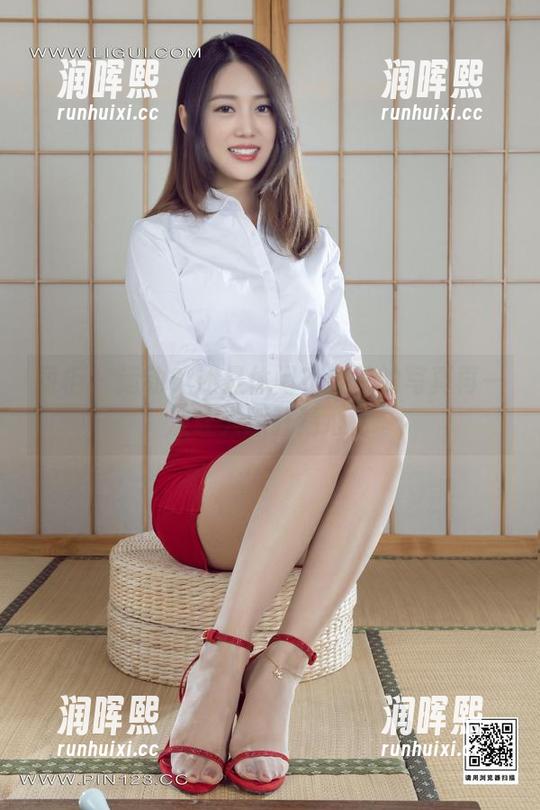 丽柜-英子 丽柜 - 运动?还是休闲?英子的写真再一次让人抓狂猜心。