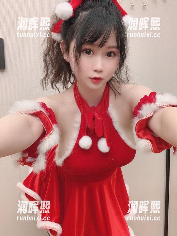 依依超级懒 在依依超级懒的女仆照片里找寻那抹无法言说的甜蜜感。