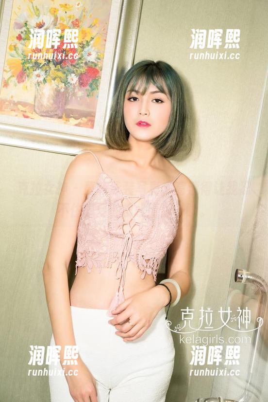 克拉女神-慕菲 克拉女神 - 慕菲泳装写真,高清得让我忍不住想要触摸水面那一瞬。