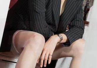 克拉女神 – 美图多到想把礼服塞进包里，珊珊果然是资源女王！