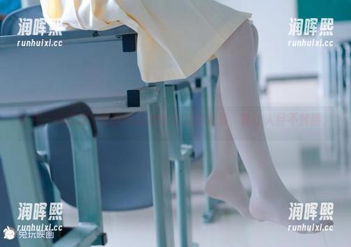 兔玩映画 图片一脱再脱?兔玩映画睡衣女友的光景,真让人目不转睛。
