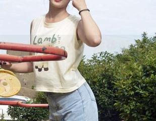 初夏女神 – 呼叫各位！依依的邻家女孩图集，分享她的日常小美好！