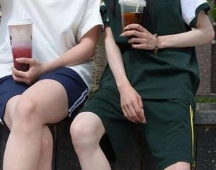初夏女神 – 柒柒的居家高清作品集：在这里，今天也能过得特别一点