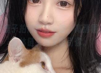 千反田鹿子拍得真有一套，高清照片里的身体链头疼又吸引你。
