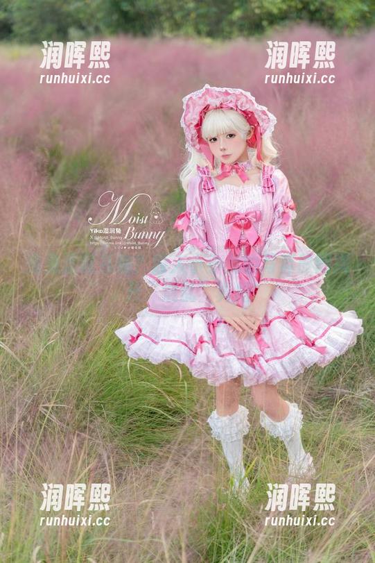 咬人小小兔 兔兔圣诞礼物?咬人小小兔的写真原图揭开“混乱”真相