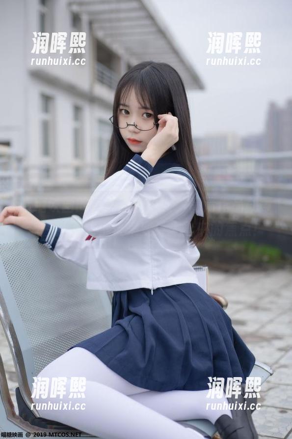 喵糖映画 喵糖映画的清纯黑丝少女,高清作品就等你一键下载,快来变身人群中的焦点!