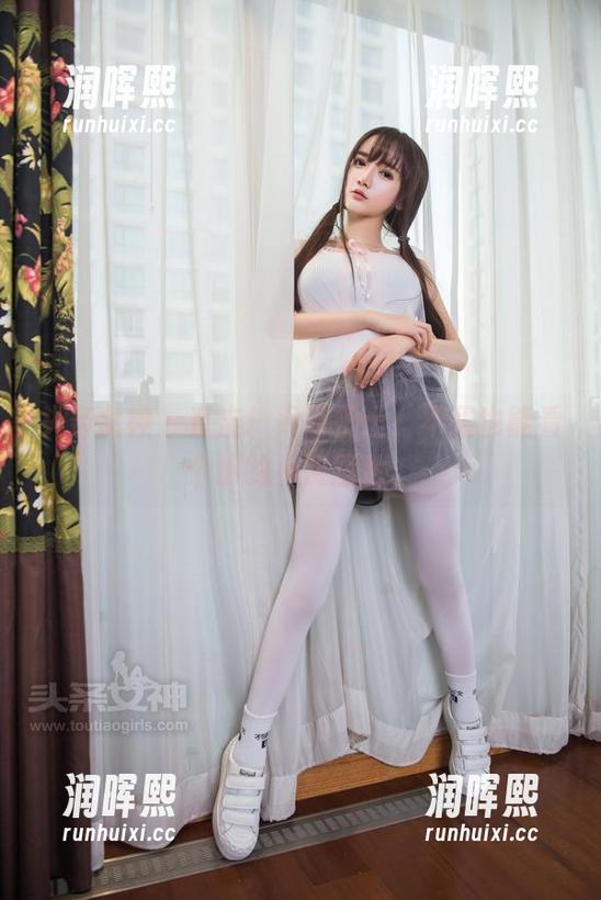 头条女神-尹菲 头条女神 - 直击!尹菲护士,不买也能看个够的免费图片。
