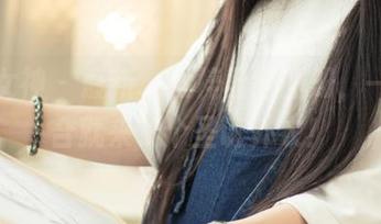 头条女神 – 最新、张梓柔的图册，一言不合就来了个圣诞外衣！