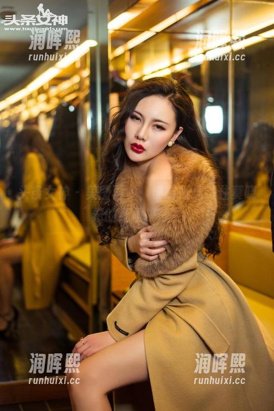 头条女神-莫晓希 头条女神 - 美图再多,谁能抵挡得住莫晓希的红裙挑战?