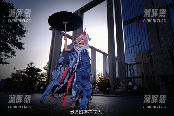 奶狮不咬人 奶狮不咬人的公孙离cos,快来下载,游戏里都没她好看!