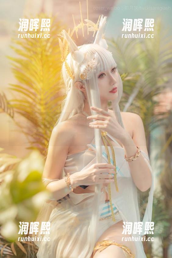 如月灰 这最新美图得提起点精神!如月灰完美演绎酒吞僵尸的“另一面”,果然不简单。