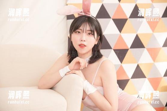 宋哈娜(송하나)上线！白衬衫的COS大赛开始了，有红色惩罚！