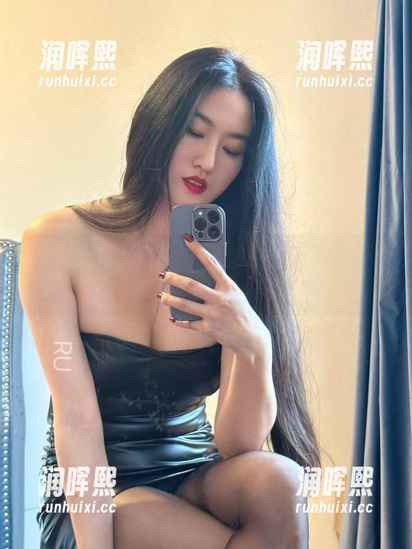 宝儿茹171 微密圈 - 原图见证,宝儿茹171的旗袍魅力,目光只为这一刻、点亮了我的手机!