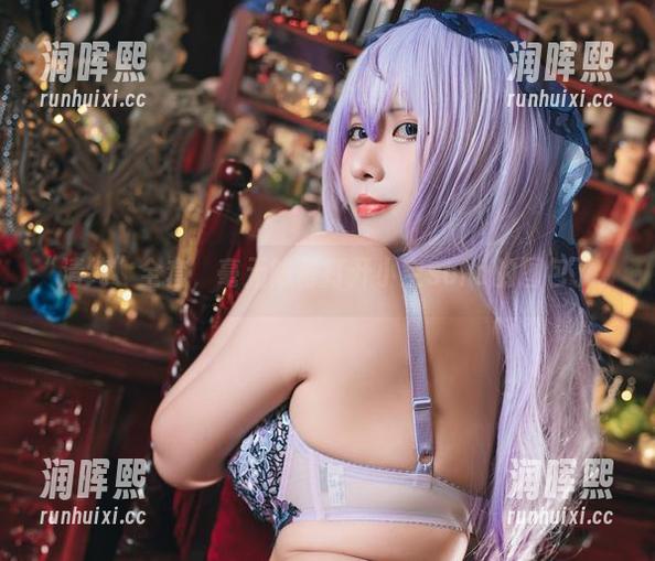 小空sora “清纯”全套,毫无防备打开小空sora的图包了。