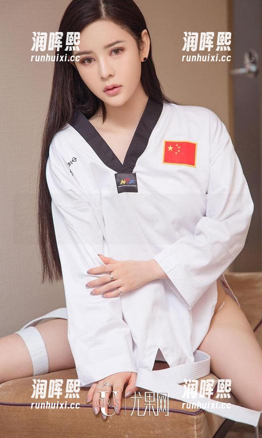 尤果网-娜露 尤果网 - 说真的,娜露的海边图包,每一张都让我挣扎着选择该先收藏哪一张。