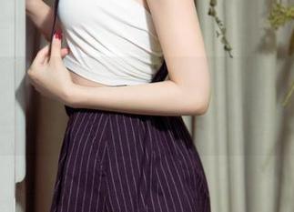 尤果网 – 一言不合就黑，若涵无圣光的契合度，让套图多了几分意味深长。