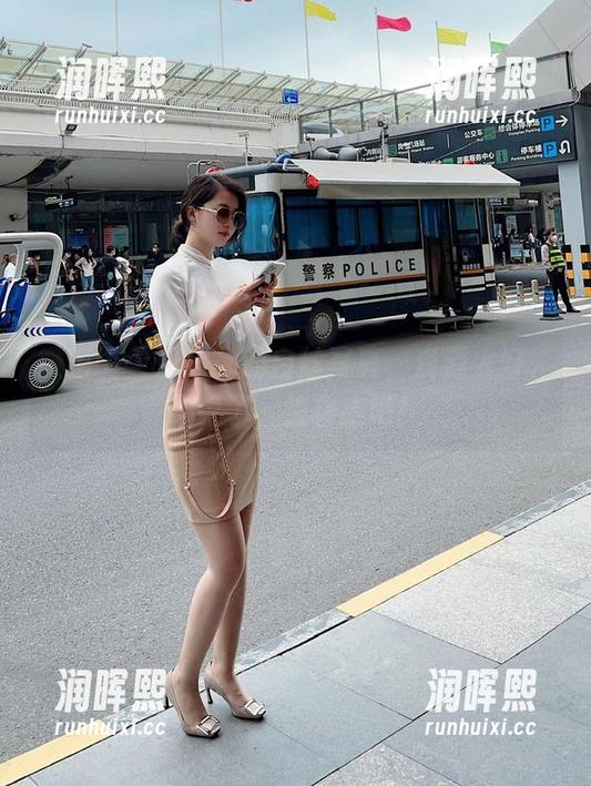 张老师 微密圈 - 张老师的白丝写真,资源太好,不说了,快拿走吧!