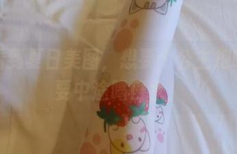 每次看到夏日美图，想要个公主抱咖啡都要中途喝口水！