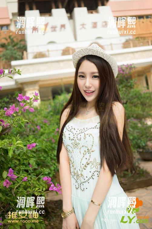 推女神-刘飞儿Faye 推女神 - 刘飞儿Faye的镂空作品,明明没圣光,但却有种撩人的奔放感!
