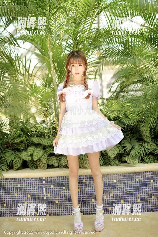 推女神-小九Vin 推女神 - 三亚的海和小九Vin的私房照,画面中竟然弥漫着一丝说不清的暧昧。