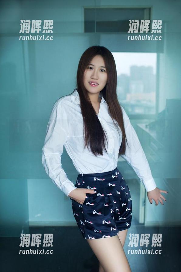 推女郎-吻熙 推女郎 - 爱在在线图集:吻熙的粉色趣味之旅