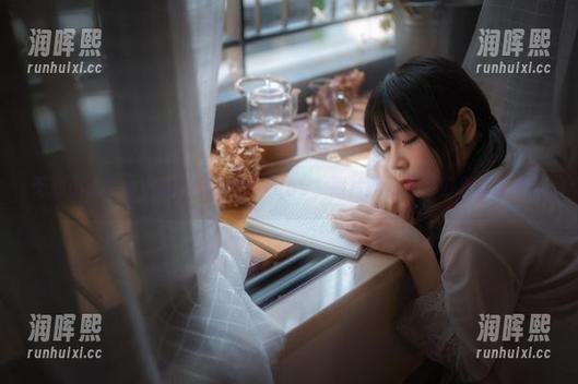 无颜小天使wy 无颜小天使wy的化身,内衣+cos,照片能不能再好看点儿啊?