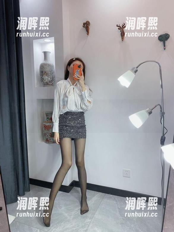 杨大乐乐很靠谱 微密圈 - 杨大乐乐很靠谱教你如何用腿撩人,最新套图Get起来