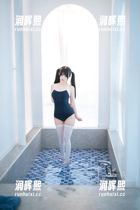 桜井宁宁 桜井宁宁以条纹比基尼现身,分享她的写真集,我们也来凑个热闹。